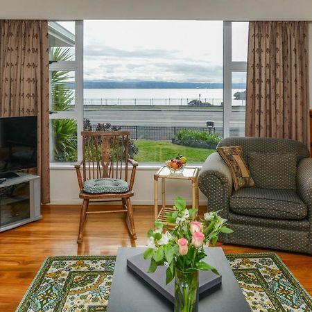Breakwater Cottage - Napier Holiday Home Exterior photo