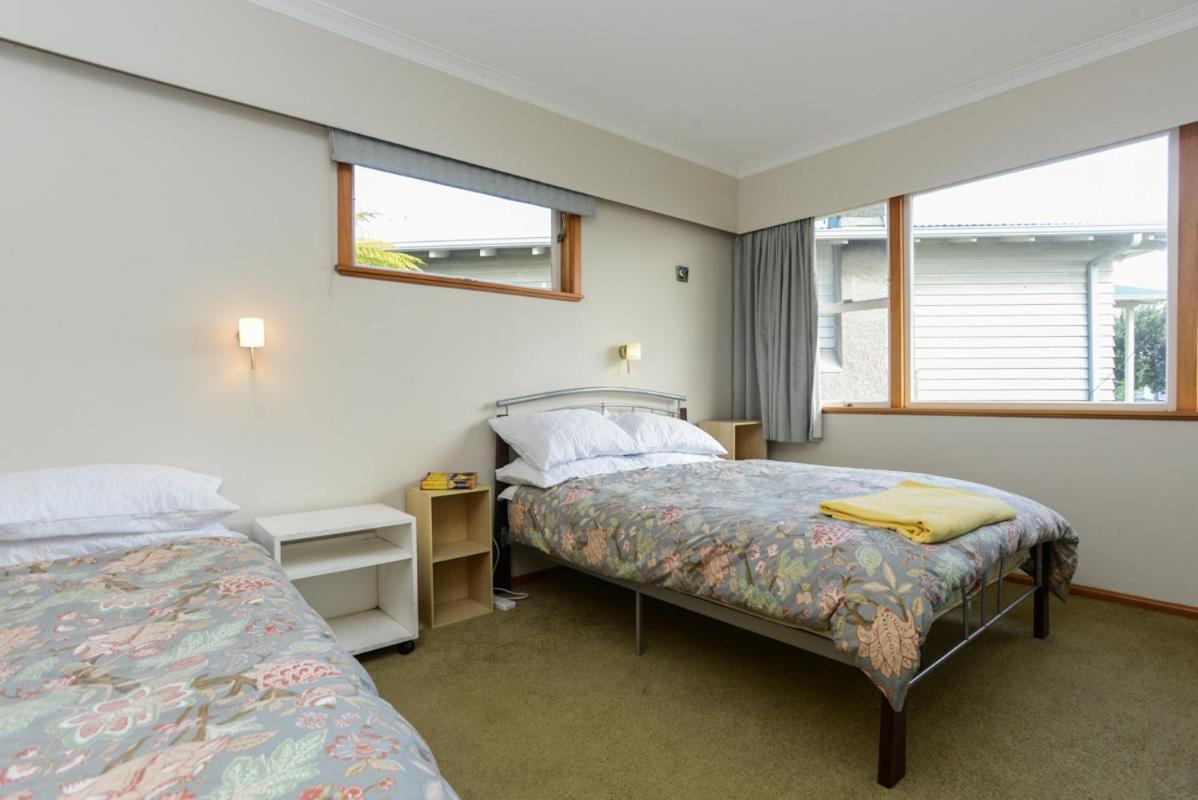Breakwater Cottage - Napier Holiday Home Exterior photo